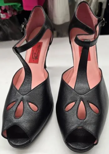 3.5" Malena V -- Women's Tango Shoes -- Black