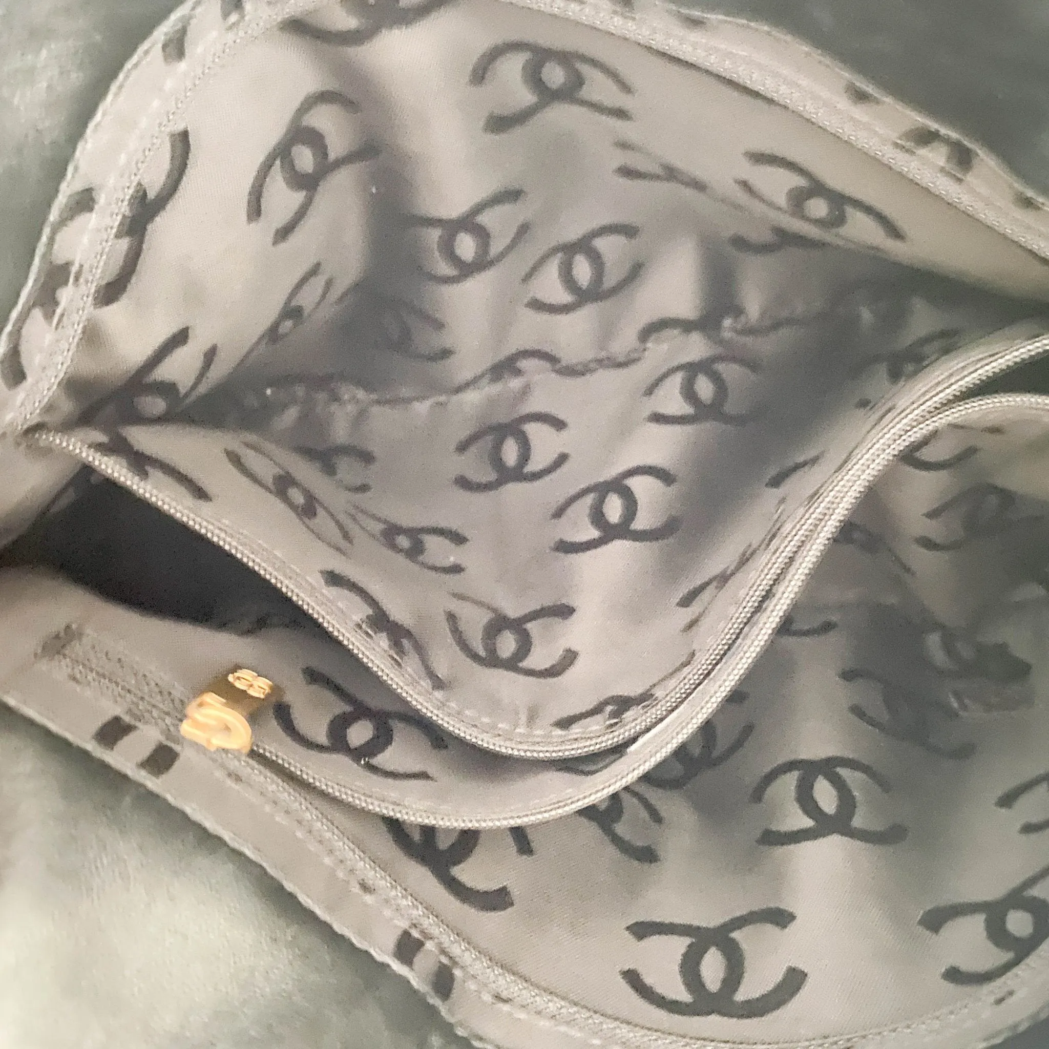 Camellia Patent Leather Black Tote Bag