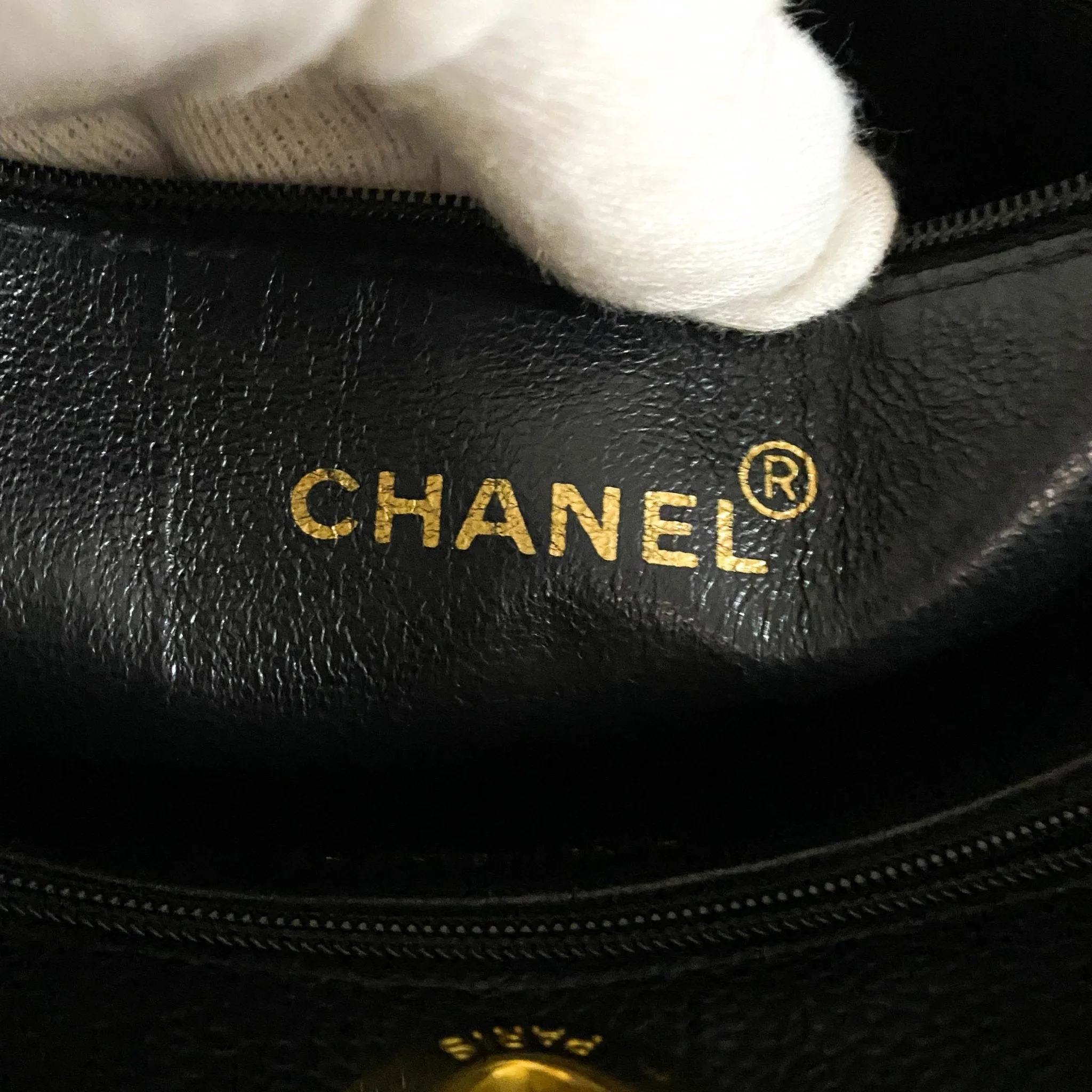Caviar Skin Double Chain CC Quilted Shoulder Tote
