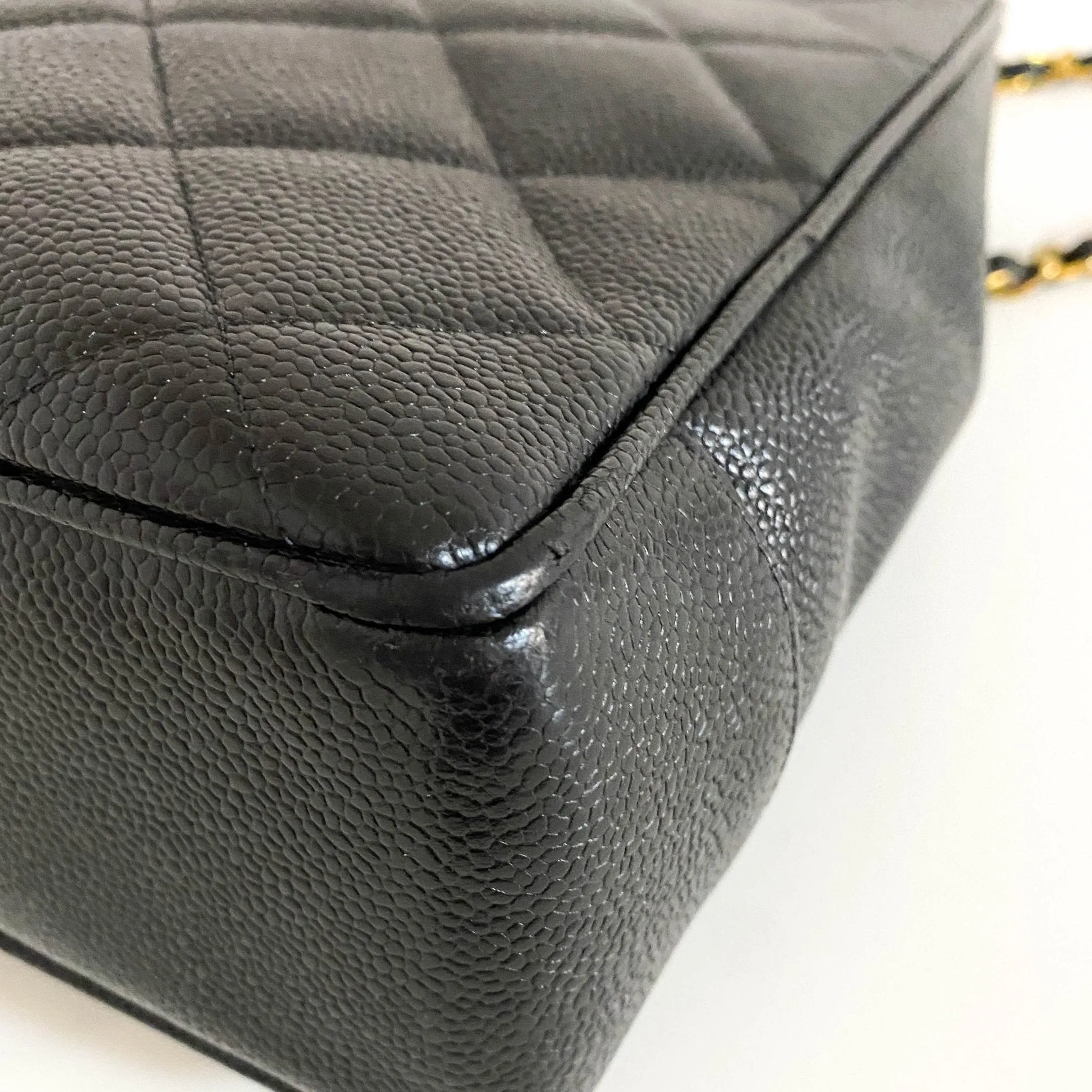 Caviar Skin Double Chain CC Quilted Shoulder Tote