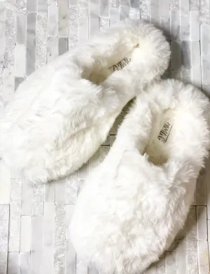 Closed Toe Faux- Fur Comfort Slippers