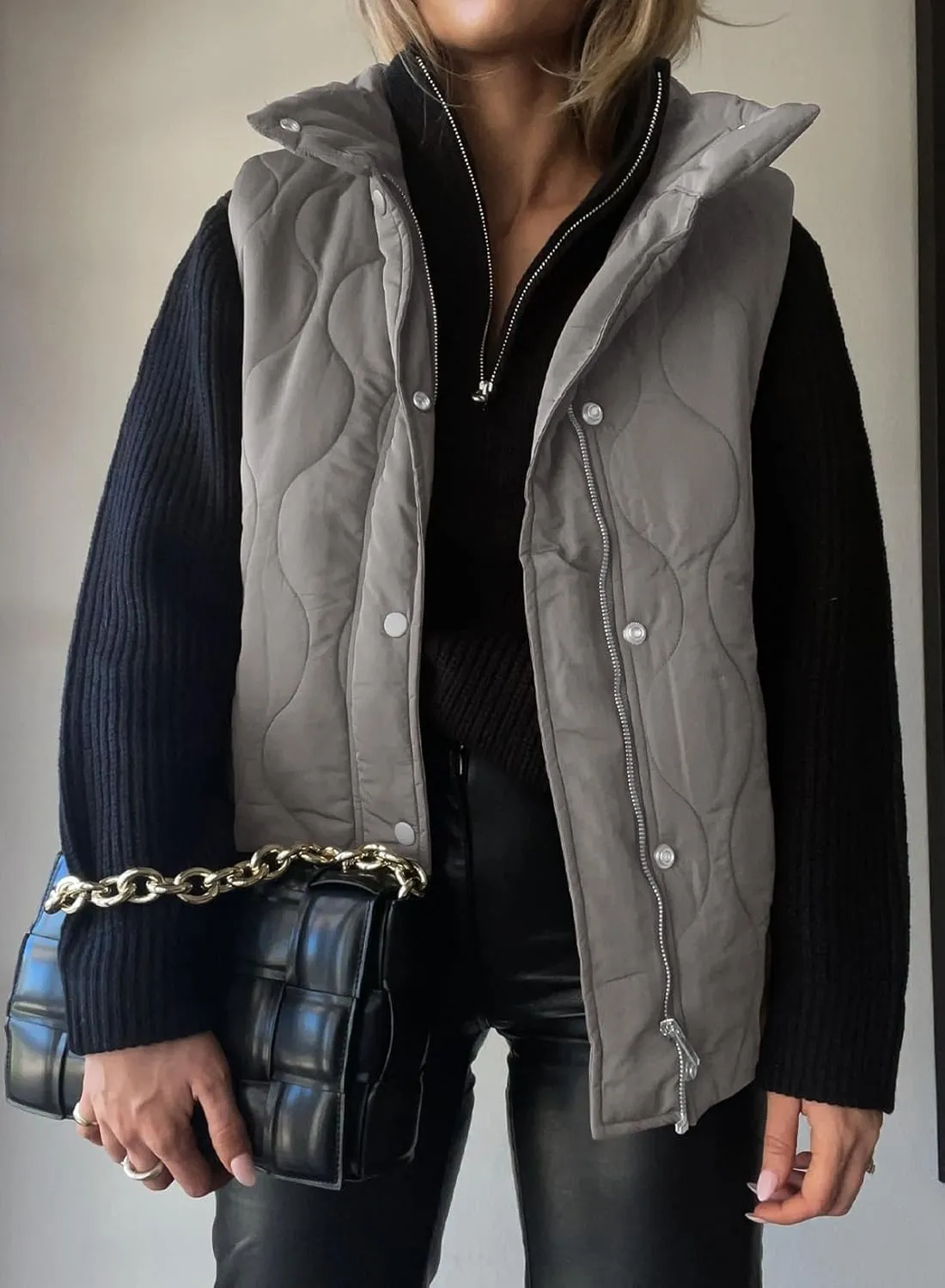 EVALESS Cropped Puffer Vest Women Lightweight Quilted Stand Collar Sleeveless Jackets Fall Spring 2025 Button Zip Up Coat