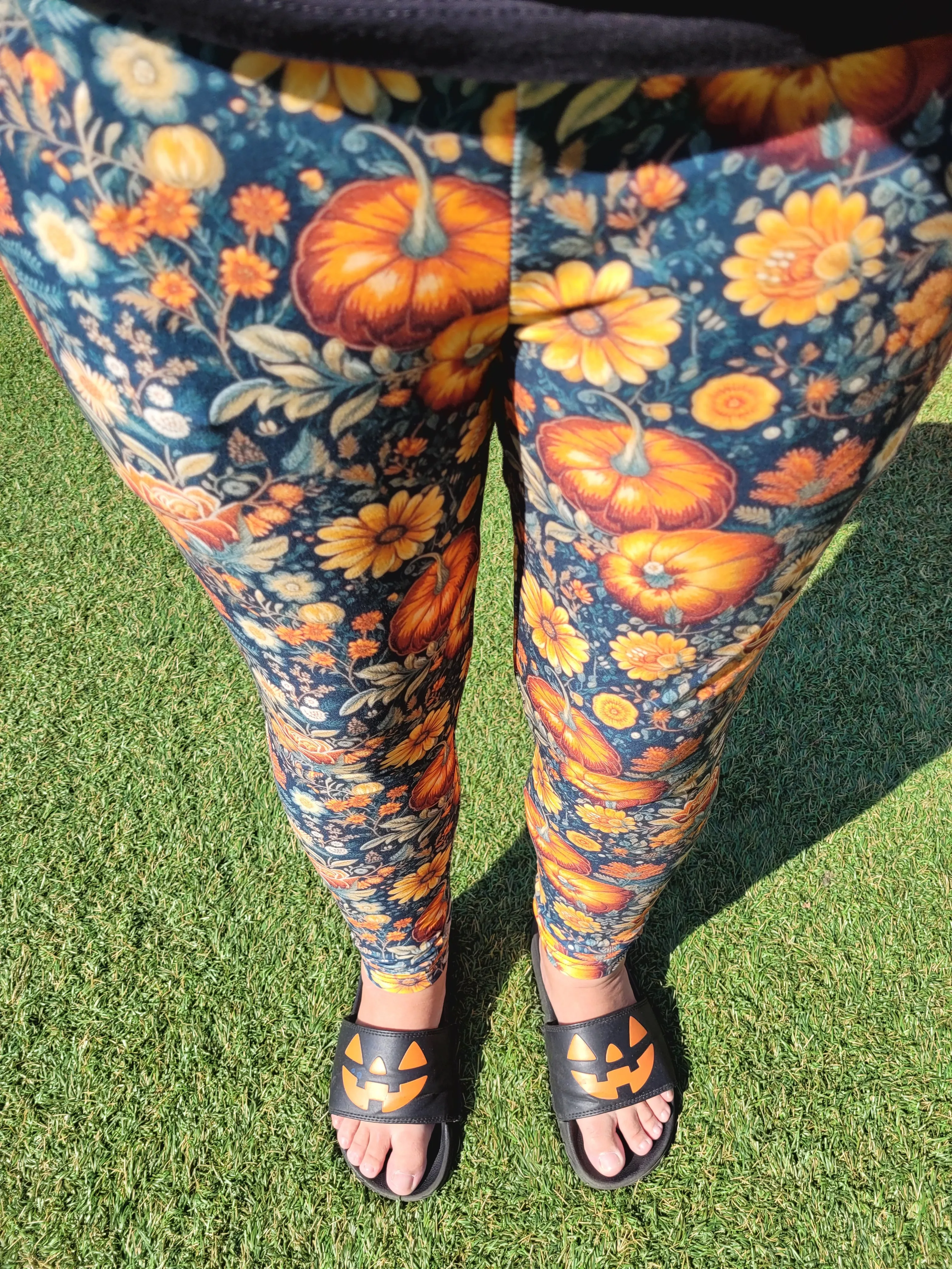 Fall Embroidery - Pocket Leggings