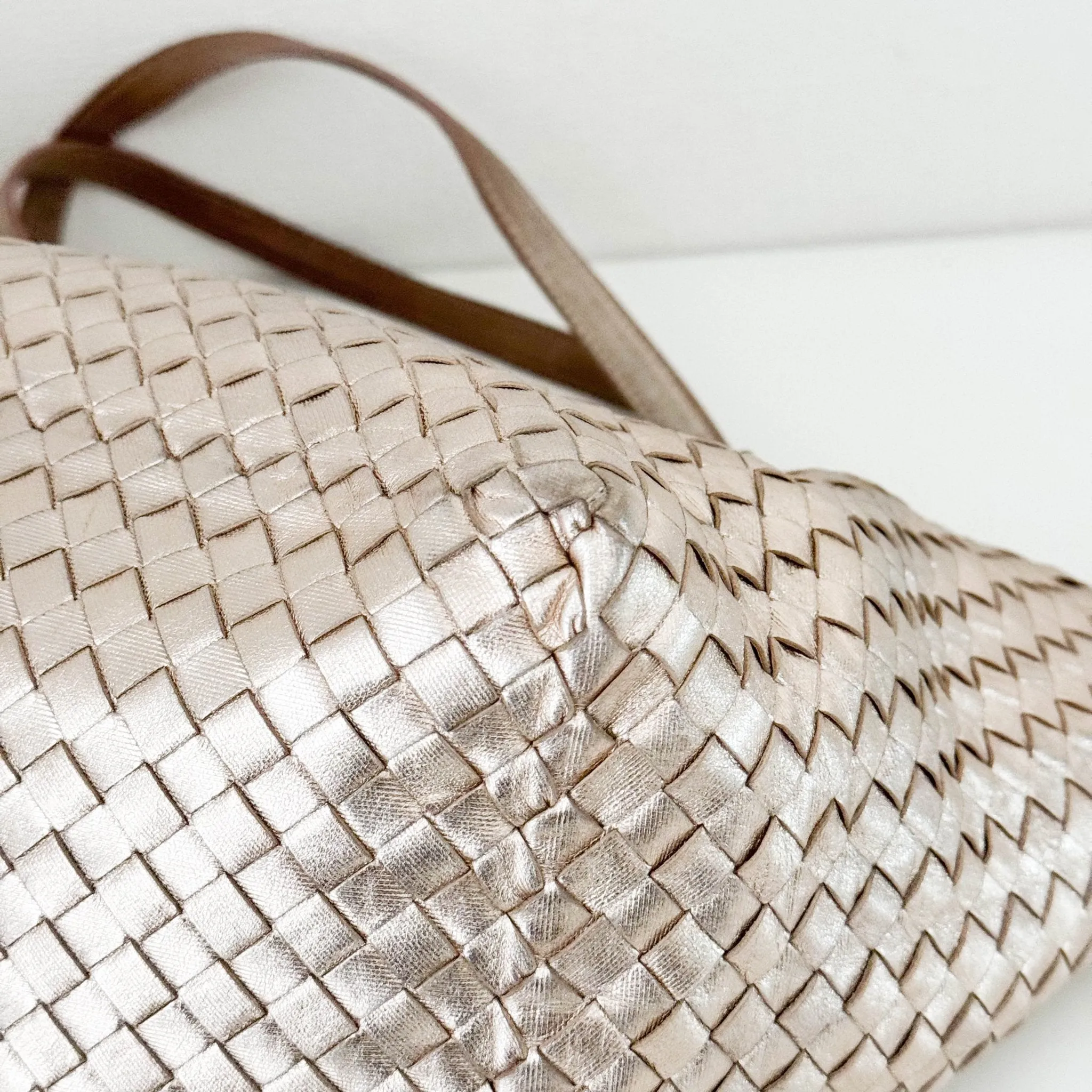 Intrecciato Cesta Metallic Pink Leather Strap Tote / Shoulder Bag