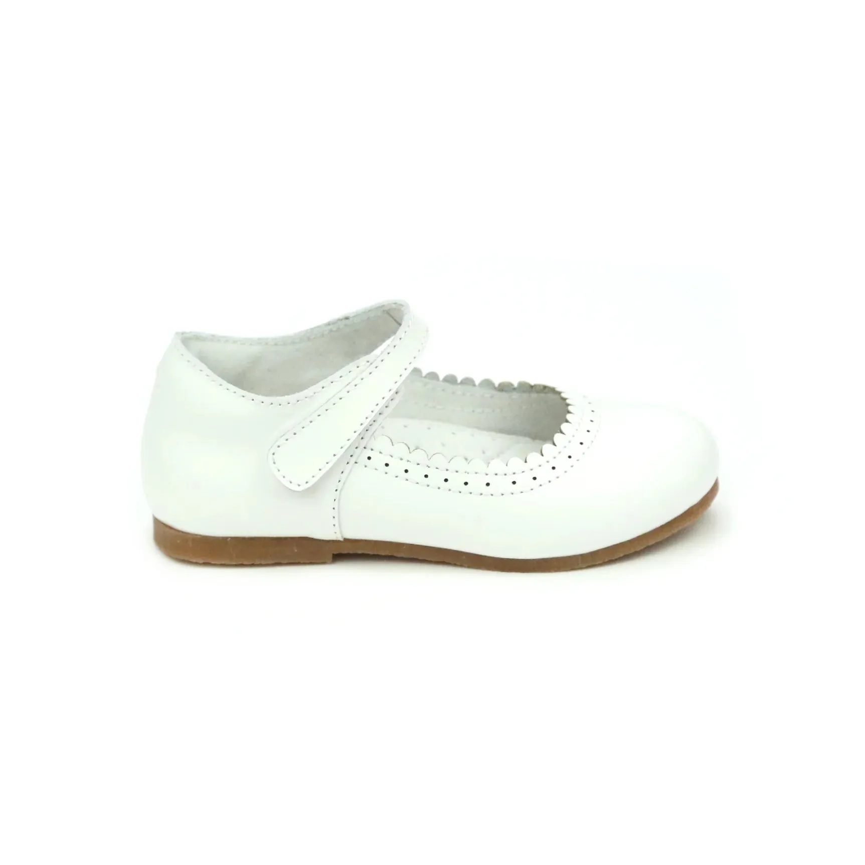 Lucille Scalloped Flat French in White