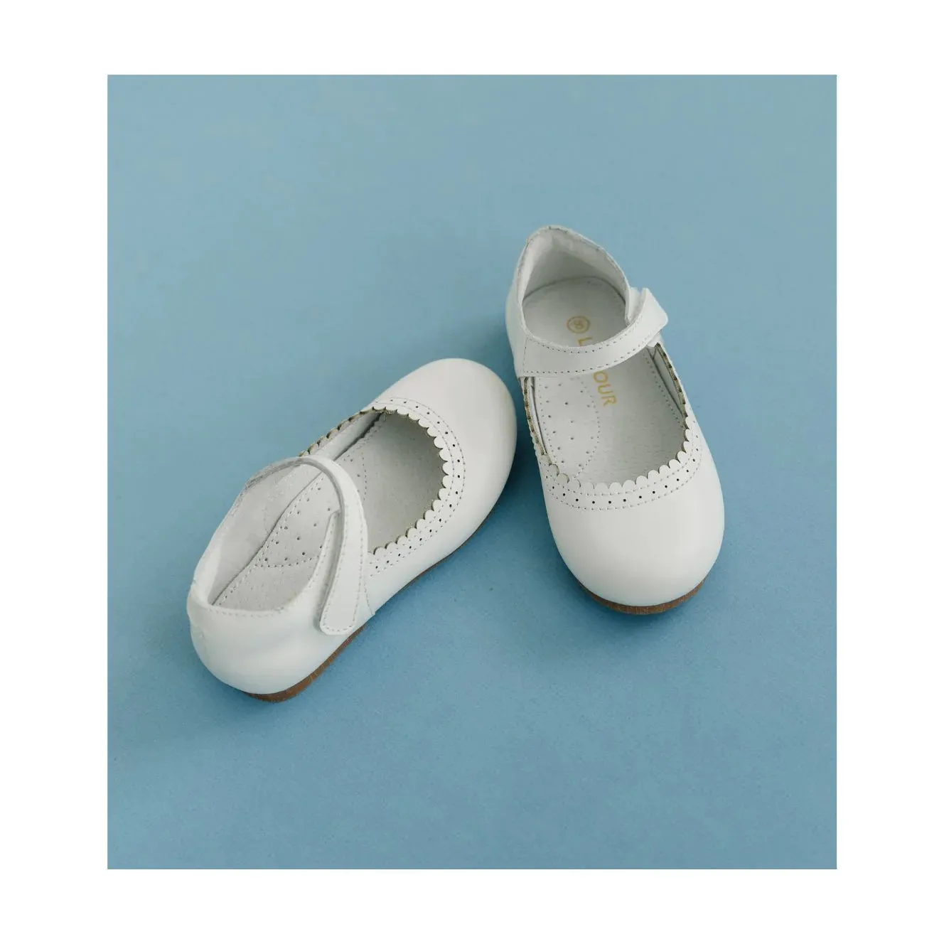 Lucille Scalloped Flat French in White