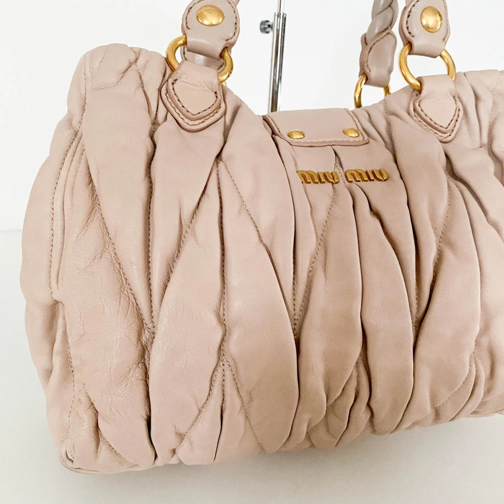Matelassé Lambskin Leather Beige Tote Handbag