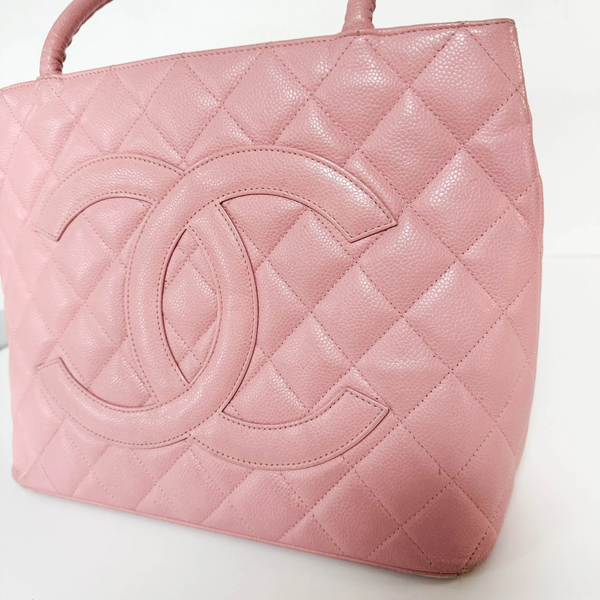 Medallion Tote Pink Caviar Skin Leather