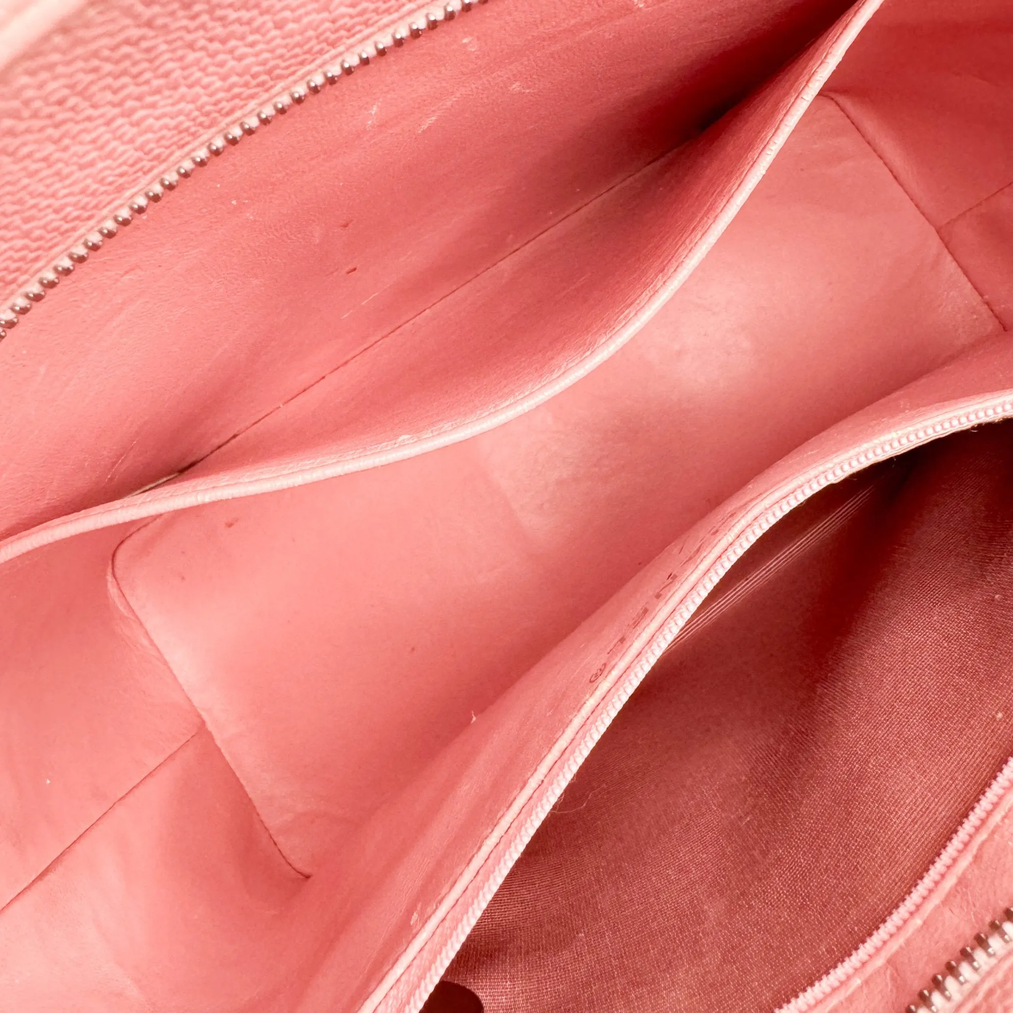 Medallion Tote Pink Caviar Skin Leather