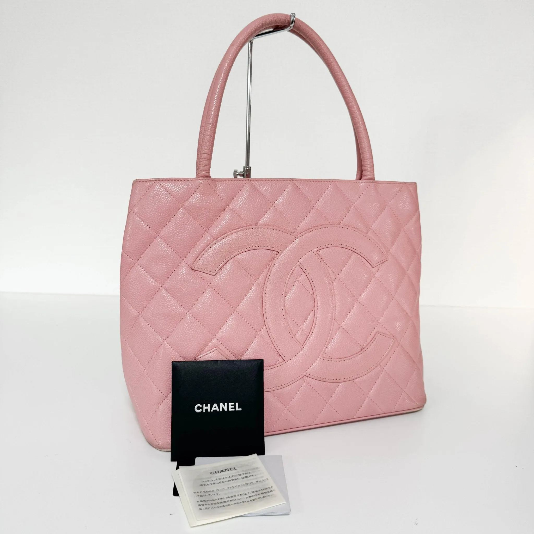 Medallion Tote Pink Caviar Skin Leather