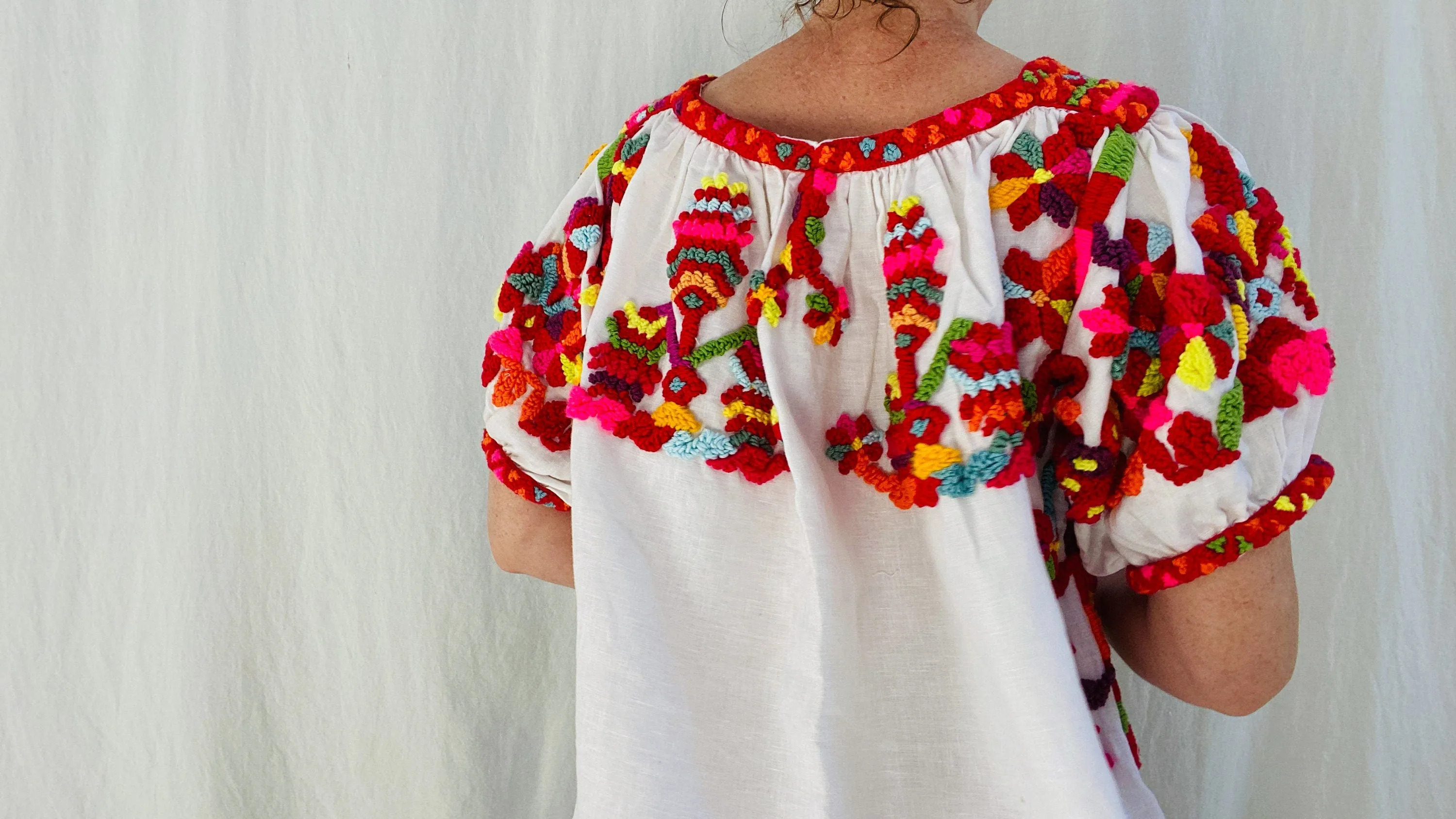 Mexican Otomi Embroidered Dress. Linen. XS-M. 0043