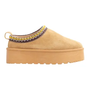 Moon - Flat Slip-On Platform Booties, Thread Detailing, Stylish Winter Footwear, Comfortable & Chic for Casual or Dressy Outfits