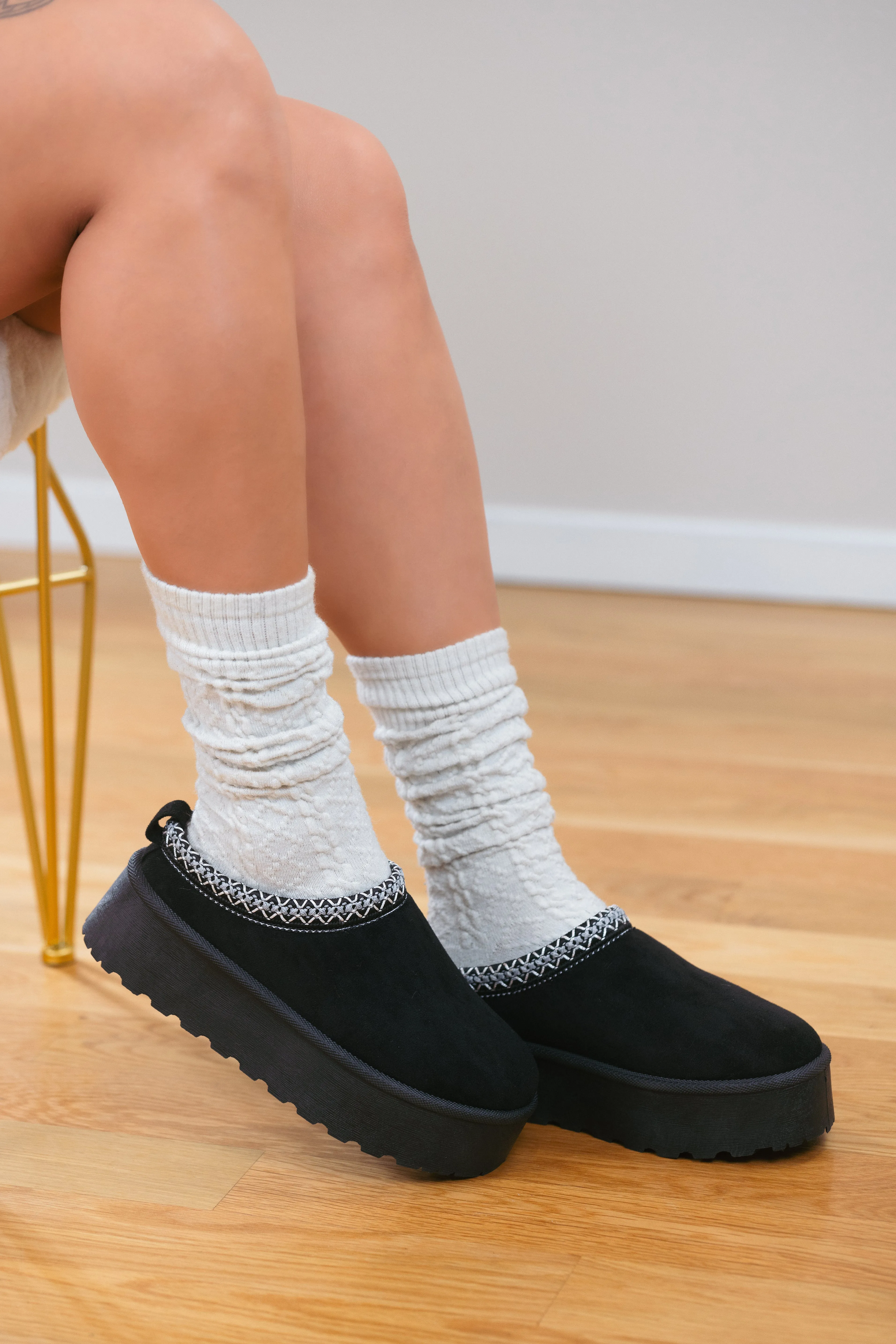 Moon - Flat Slip-On Platform Booties, Thread Detailing, Stylish Winter Footwear, Comfortable & Chic for Casual or Dressy Outfits