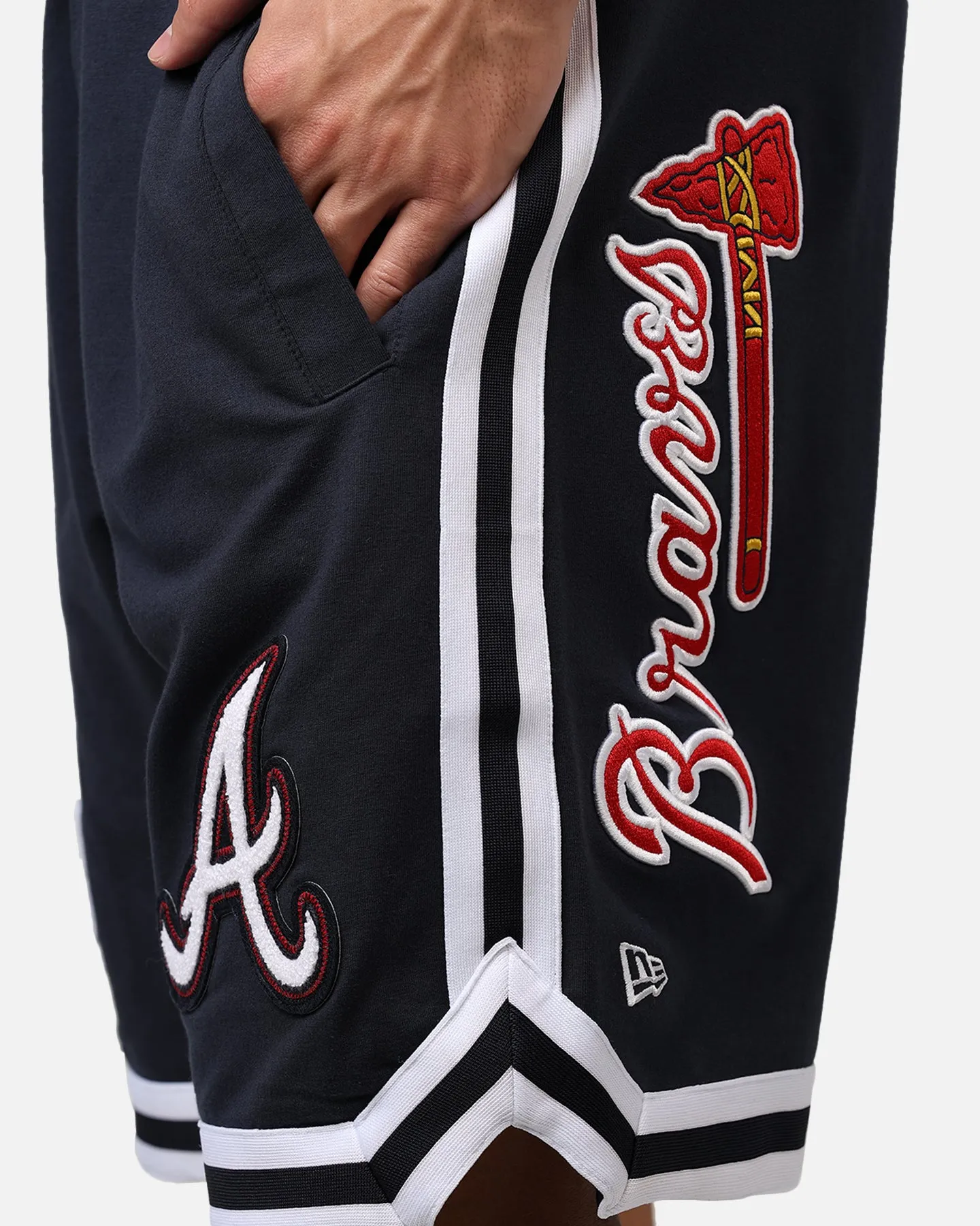 New Era Atlanta Braves 'Logo Select Official Team Colors' Shorts OTC