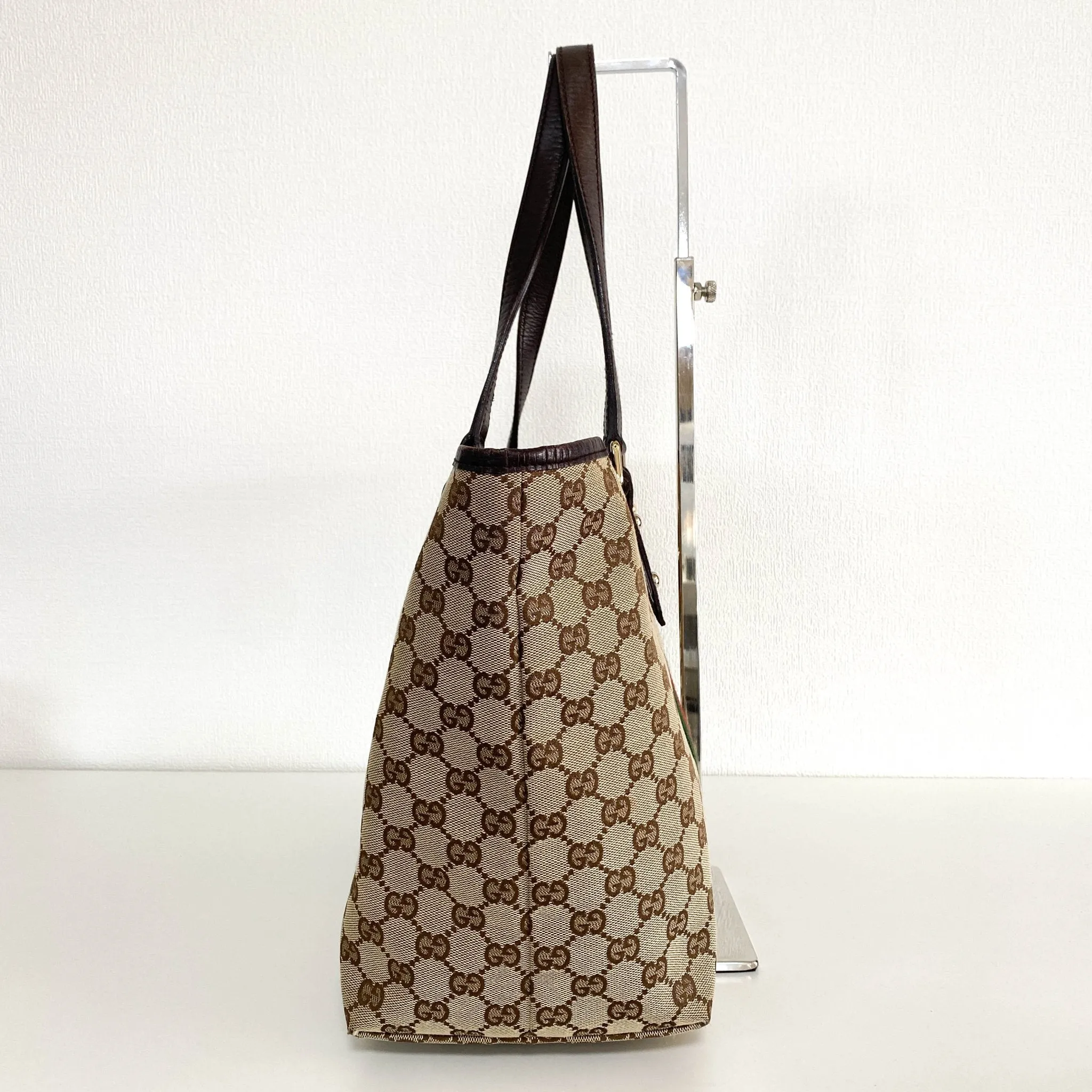 Ophidia Sherry Line Tote
