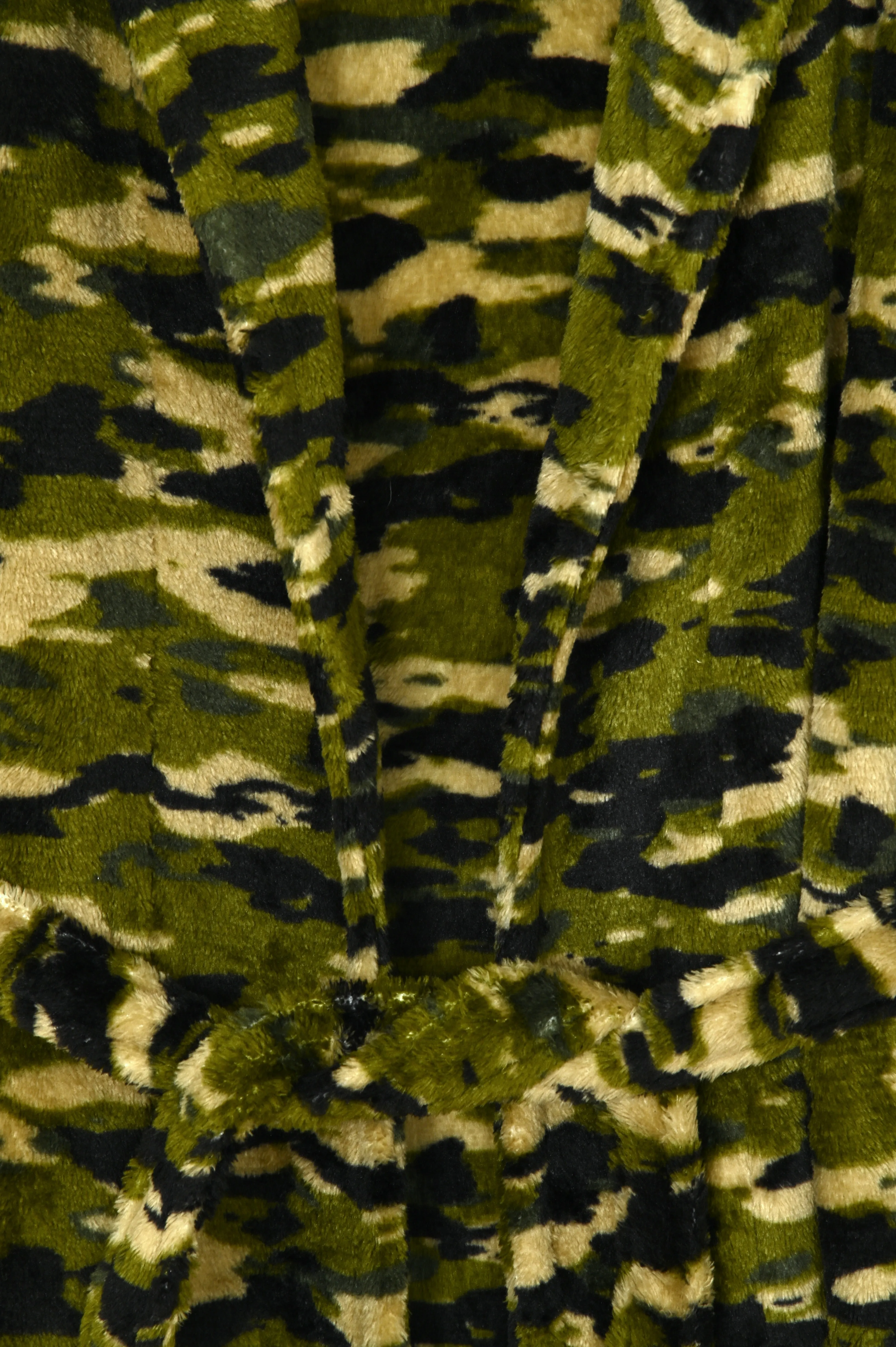 Sleep On It Boys Flannel Fleece Shawl Collar Robe with Matching Slippers - Green Camo
