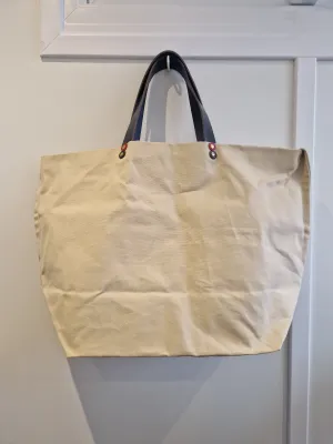 TOTELY BUCKET in Natural with blue straps