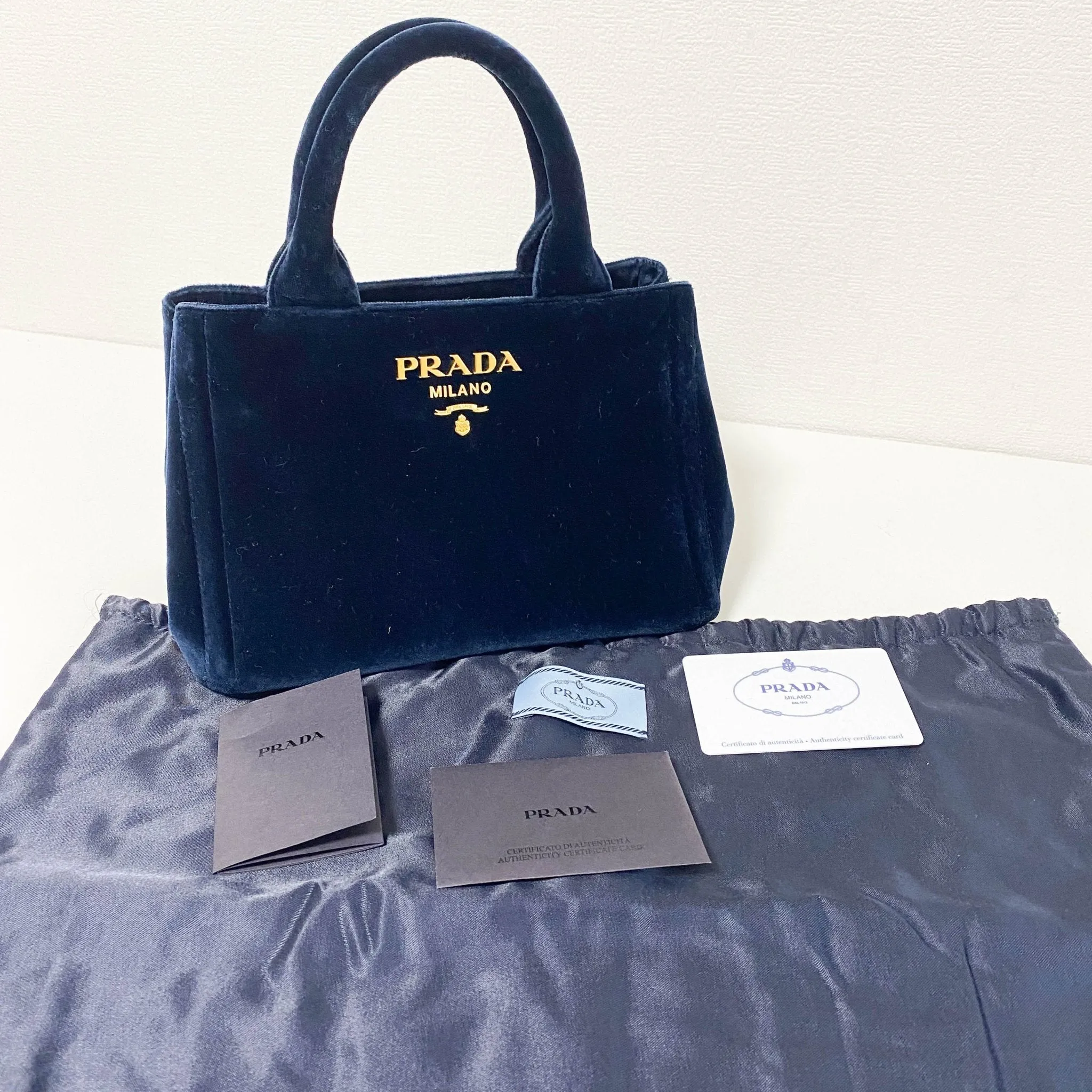 Velvet Navy Totes Shoulder Bag